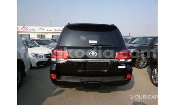 Acheter Import Voiture Toyota Land Cruiser Noir à Import - Dubai, Diana Acheter Import Voiture Toyota Land Cruiser Noir à Import - Dubai, Diana