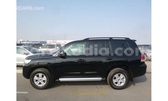 Acheter Import Voiture Toyota Land Cruiser Noir à Import - Dubai, Diana Acheter Import Voiture Toyota Land Cruiser Noir à Import - Dubai, Diana