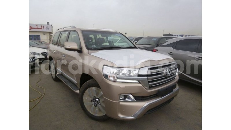 Big with watermark toyota land cruiser diana import dubai 5181