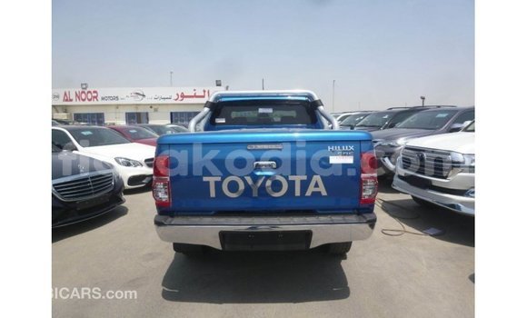 Acheter Import Voiture Toyota Hilux Bleu à Import - Dubai, Diana Acheter Import Voiture Toyota Hilux Bleu à Import - Dubai, Diana