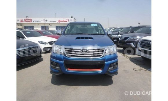 Acheter Import Voiture Toyota Hilux Bleu à Import - Dubai, Diana Acheter Import Voiture Toyota Hilux Bleu à Import - Dubai, Diana
