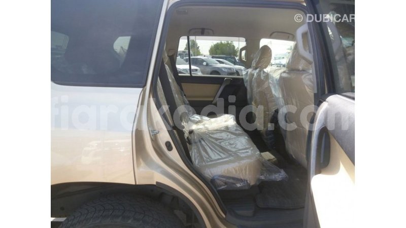 Big with watermark toyota prado diana import dubai 5196