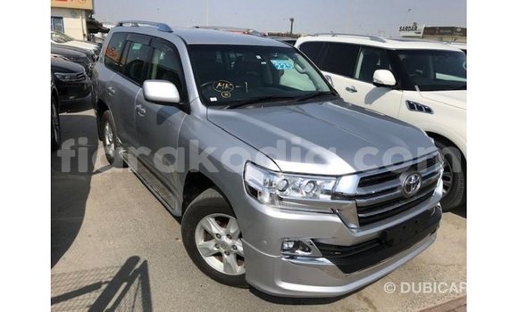 Acheter Import Voiture Toyota Land Cruiser Autre à Import - Dubai, Diana Acheter Import Voiture Toyota Land Cruiser Autre à Import - Dubai, Diana