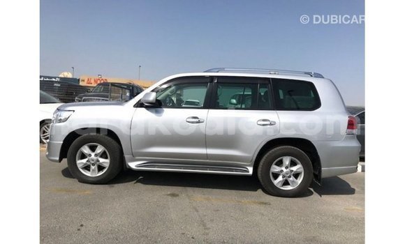 Acheter Import Voiture Toyota Land Cruiser Autre à Import - Dubai, Diana Acheter Import Voiture Toyota Land Cruiser Autre à Import - Dubai, Diana