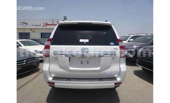 Acheter Import Voiture Toyota Prado Blanc à Import - Dubai, Diana Acheter Import Voiture Toyota Prado Blanc à Import - Dubai, Diana