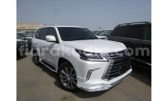 Acheter Import Voiture Lexus LX Blanc à Import - Dubai, Diana Acheter Import Voiture Lexus LX Blanc à Import - Dubai, Diana