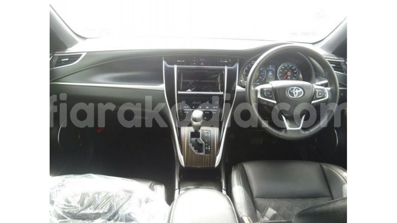 Big with watermark toyota harrier diana import dubai 5214