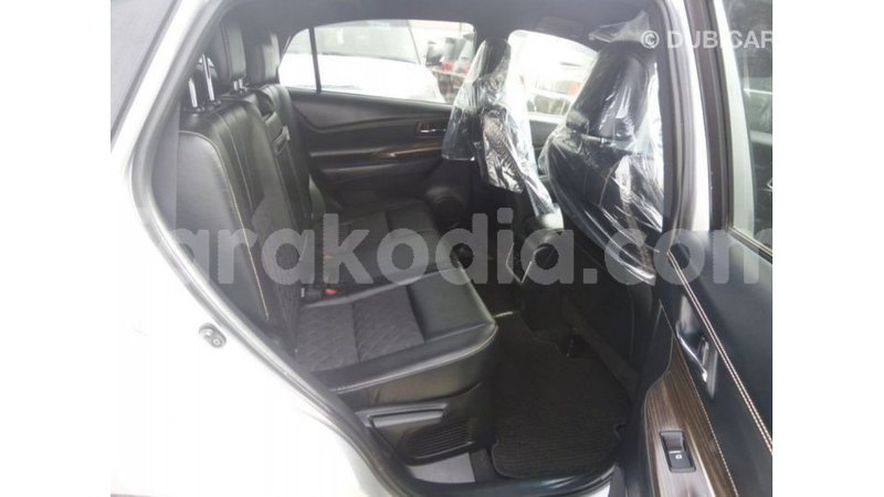 Big with watermark toyota harrier diana import dubai 5214