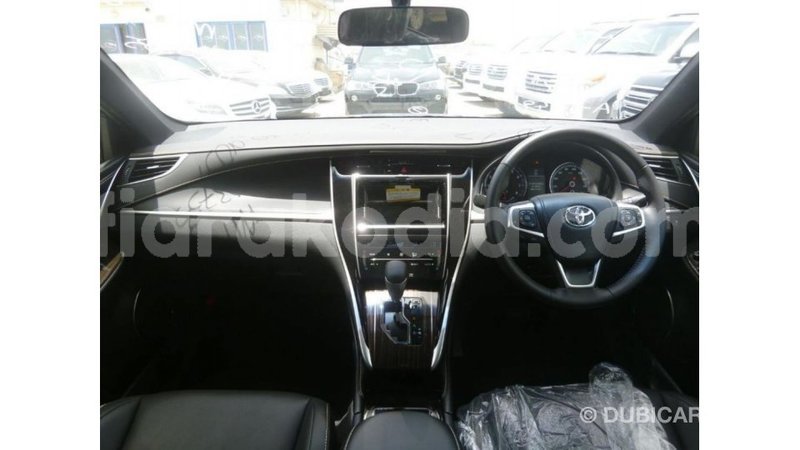 Big with watermark toyota harrier diana import dubai 5215