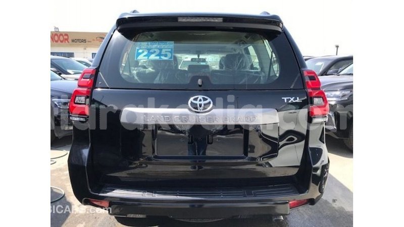 Big with watermark toyota prado diana import dubai 5216