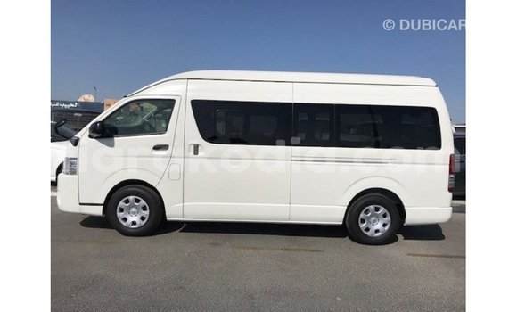 Acheter Import Voiture Toyota Hiace Blanc à Import - Dubai, Diana Acheter Import Voiture Toyota Hiace Blanc à Import - Dubai, Diana