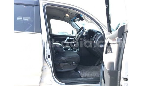 Acheter Import Voiture Toyota Land Cruiser Autre à Import - Dubai, Diana Acheter Import Voiture Toyota Land Cruiser Autre à Import - Dubai, Diana