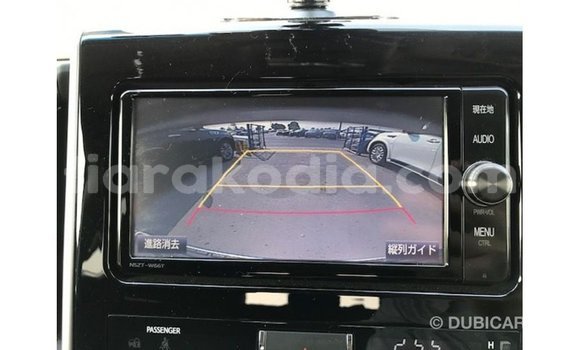 Acheter Import Voiture Toyota Land Cruiser Autre à Import - Dubai, Diana Acheter Import Voiture Toyota Land Cruiser Autre à Import - Dubai, Diana