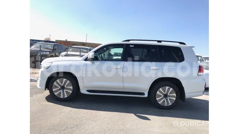 Big with watermark toyota land cruiser diana import dubai 5232