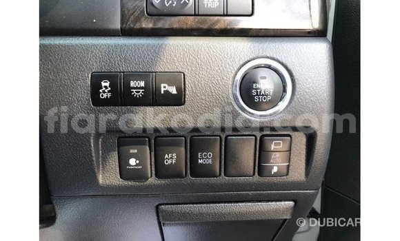 Acheter Import Voiture Toyota Vellfire Blanc à Import - Dubai, Diana Acheter Import Voiture Toyota Vellfire Blanc à Import - Dubai, Diana