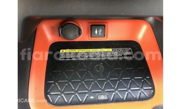 Acheter Import Utilitaire Toyota HiAce Noir à Import - Dubai, Diana Acheter Import Utilitaire Toyota HiAce Noir à Import - Dubai, Diana