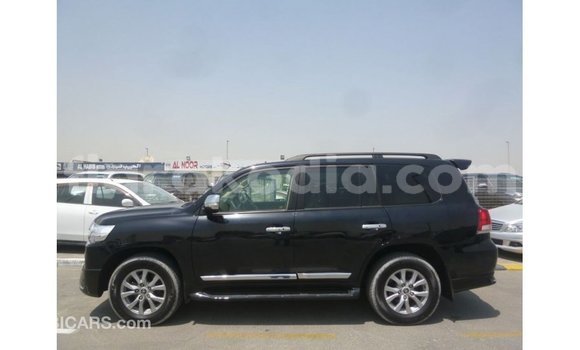 Acheter Import Voiture Toyota Land Cruiser Noir à Import - Dubai, Diana Acheter Import Voiture Toyota Land Cruiser Noir à Import - Dubai, Diana