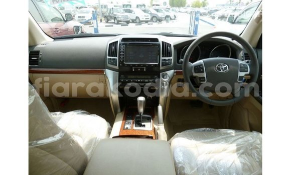 Acheter Import Voiture Toyota Land Cruiser Noir à Import - Dubai, Diana Acheter Import Voiture Toyota Land Cruiser Noir à Import - Dubai, Diana