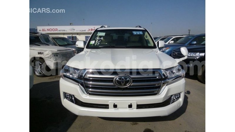 Big with watermark toyota land cruiser diana import dubai 5249