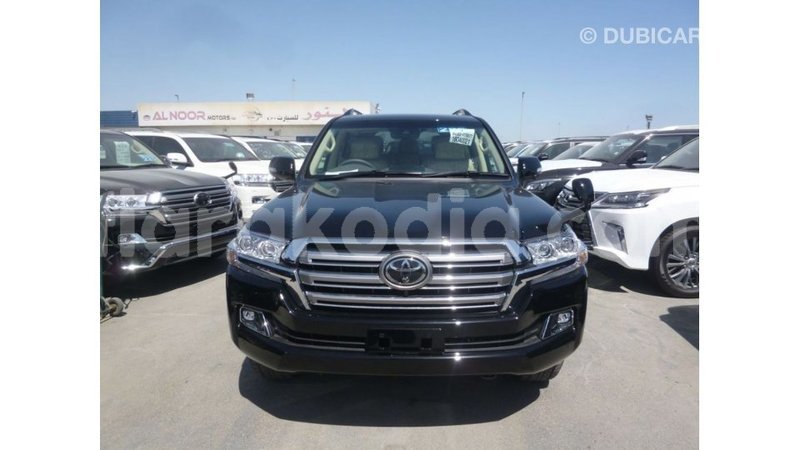 Big with watermark toyota land cruiser diana import dubai 5250