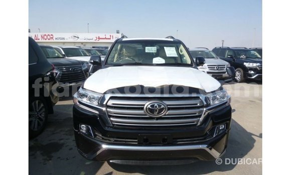 Acheter Import Voiture Toyota Land Cruiser Noir à Import - Dubai, Diana Acheter Import Voiture Toyota Land Cruiser Noir à Import - Dubai, Diana