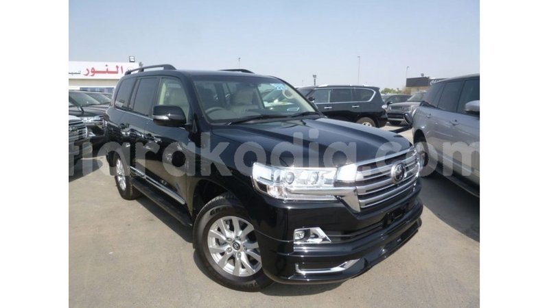 Big with watermark toyota land cruiser diana import dubai 5262