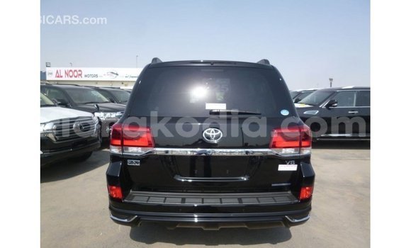 Acheter Import Voiture Toyota Land Cruiser Noir à Import - Dubai, Diana Acheter Import Voiture Toyota Land Cruiser Noir à Import - Dubai, Diana