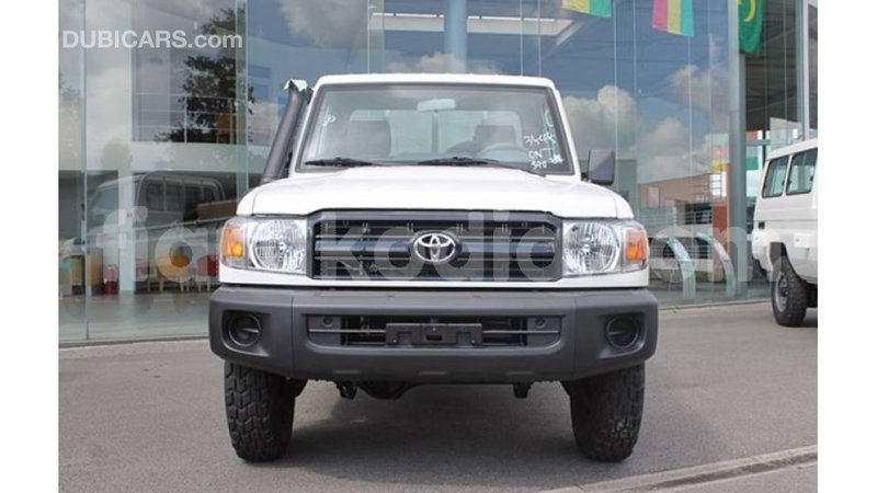 Big with watermark toyota land cruiser diana import dubai 5269