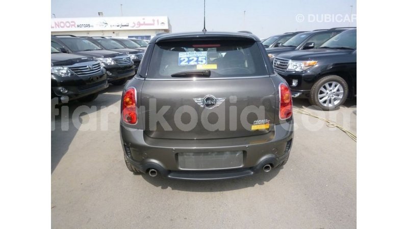 Big with watermark mini cooper diana import dubai 5270