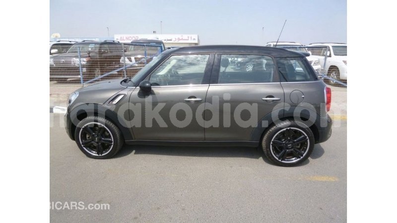 Big with watermark mini cooper diana import dubai 5270