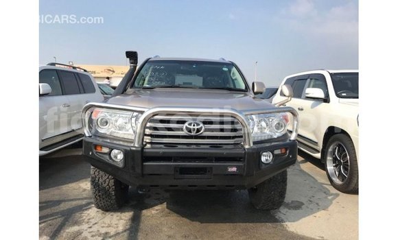 Acheter Import Voiture Toyota Land Cruiser Autre à Import - Dubai, Diana Acheter Import Voiture Toyota Land Cruiser Autre à Import - Dubai, Diana
