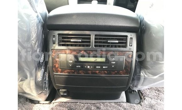 Acheter Import Voiture Toyota Land Cruiser Autre à Import - Dubai, Diana Acheter Import Voiture Toyota Land Cruiser Autre à Import - Dubai, Diana