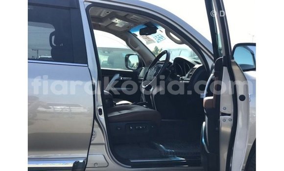 Acheter Import Voiture Toyota Land Cruiser Autre à Import - Dubai, Diana Acheter Import Voiture Toyota Land Cruiser Autre à Import - Dubai, Diana