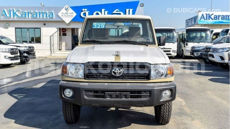 Big with watermark toyota land cruiser diana import dubai 5283