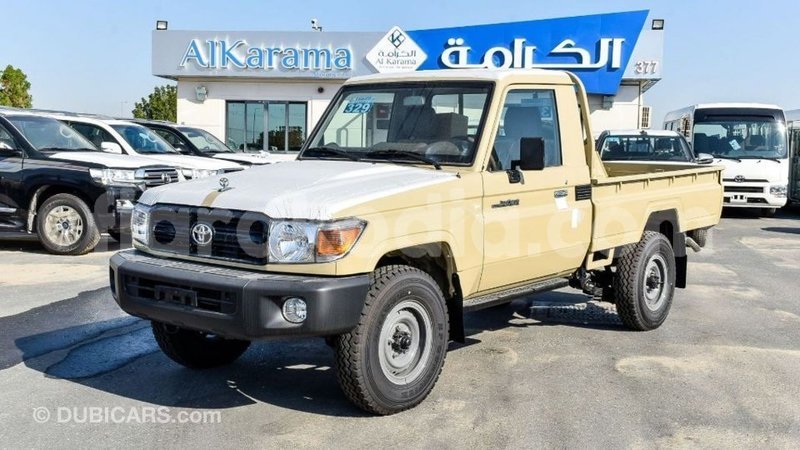 Big with watermark toyota land cruiser diana import dubai 5283