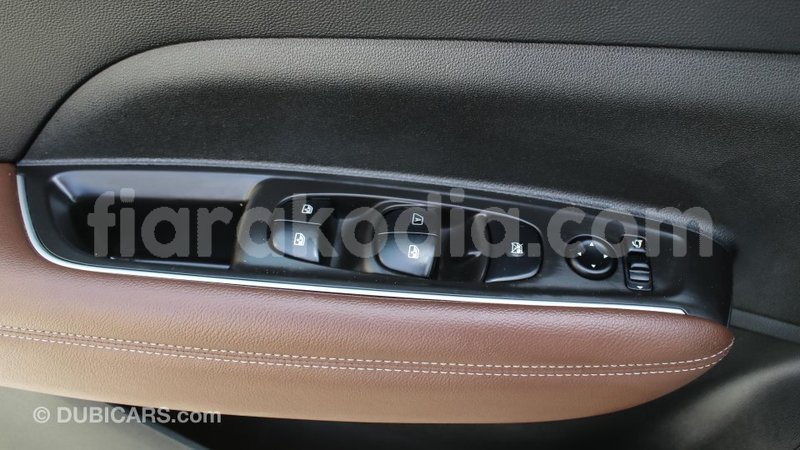 Big with watermark renault koleos diana import dubai 5284