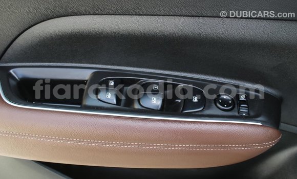 Acheter Import Voiture Renault Koleos Blanc à Import - Dubai, Diana Acheter Import Voiture Renault Koleos Blanc à Import - Dubai, Diana