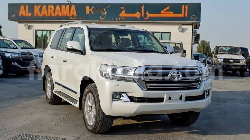 Big with watermark toyota land cruiser diana import dubai 5289