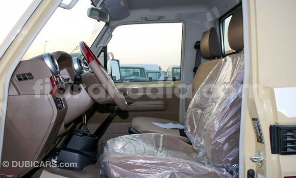 Hividy Toyota Land Cruiser beige Car in Import - Dubai in Diana Hividy Toyota Land Cruiser beige Car in Import - Dubai in Diana
