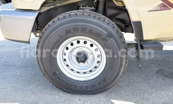 Hividy Toyota Land Cruiser beige Car in Import - Dubai in Diana Hividy Toyota Land Cruiser beige Car in Import - Dubai in Diana