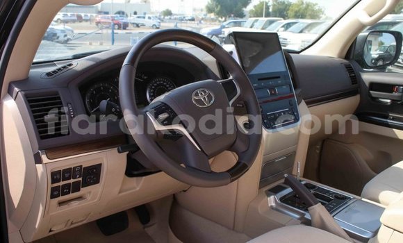Buy Import Toyota Land Cruiser Black Car in Import - Dubai in Diana Buy Import Toyota Land Cruiser Black Car in Import - Dubai in Diana