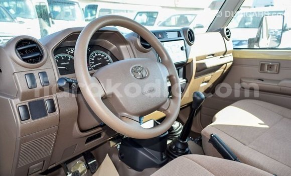 Buy Import Toyota Land Cruiser Beige Car in Import - Dubai in Diana Buy Import Toyota Land Cruiser Beige Car in Import - Dubai in Diana