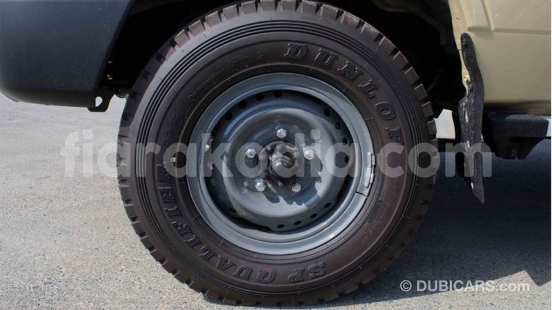 Big with watermark toyota land cruiser diana import dubai 5300