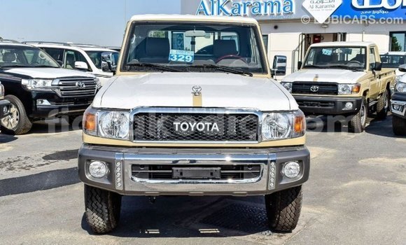 Hividy Toyota Land Cruiser beige Car in Import - Dubai in Diana Hividy Toyota Land Cruiser beige Car in Import - Dubai in Diana