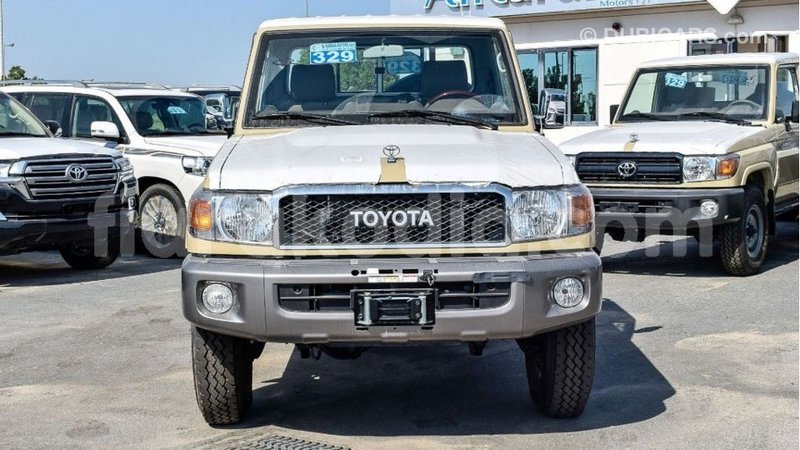 Big with watermark toyota land cruiser diana import dubai 5302