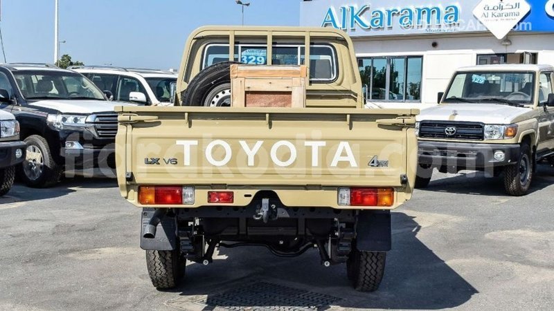 Big with watermark toyota land cruiser diana import dubai 5302
