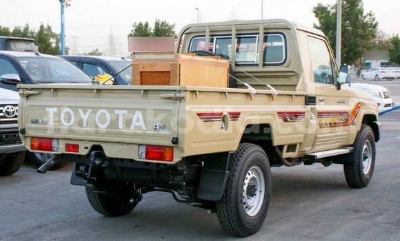 Hividy Toyota Land Cruiser beige Car in Import - Dubai in Diana Hividy Toyota Land Cruiser beige Car in Import - Dubai in Diana
