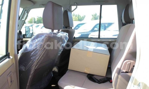 Buy Import Toyota Land Cruiser Beige Car in Import - Dubai in Diana Buy Import Toyota Land Cruiser Beige Car in Import - Dubai in Diana