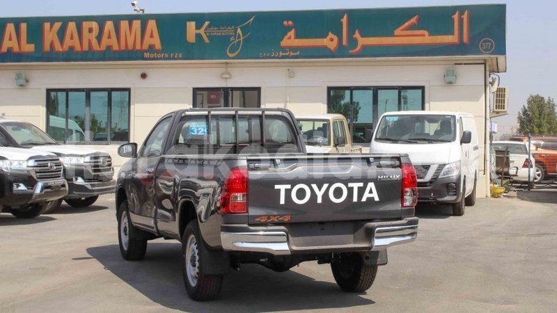 Big with watermark toyota hilux diana import dubai 5311