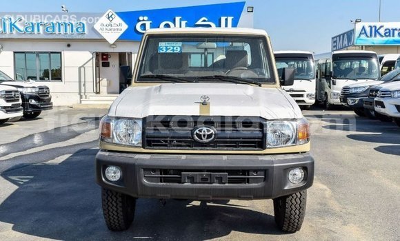Hividy Toyota Land Cruiser beige Car in Import - Dubai in Diana Hividy Toyota Land Cruiser beige Car in Import - Dubai in Diana
